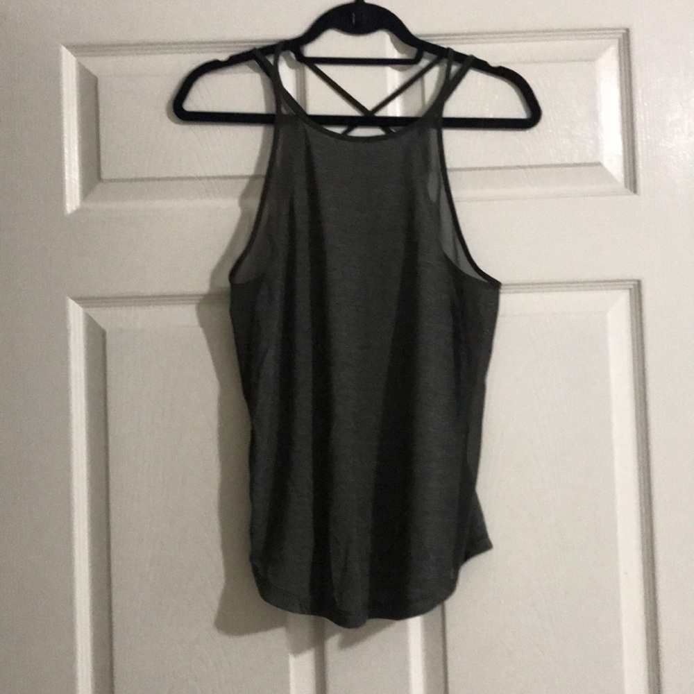 Lulu Lemon In Movement Top sz 8